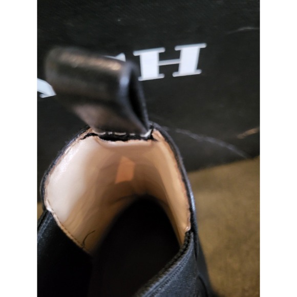 Coach‎ - Picture 11 of 12